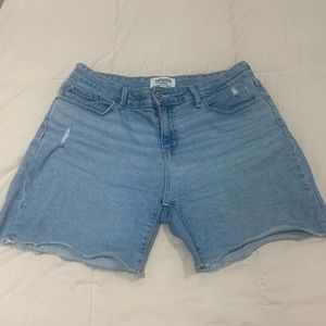 Denizen Levi’s mid-rise shorts